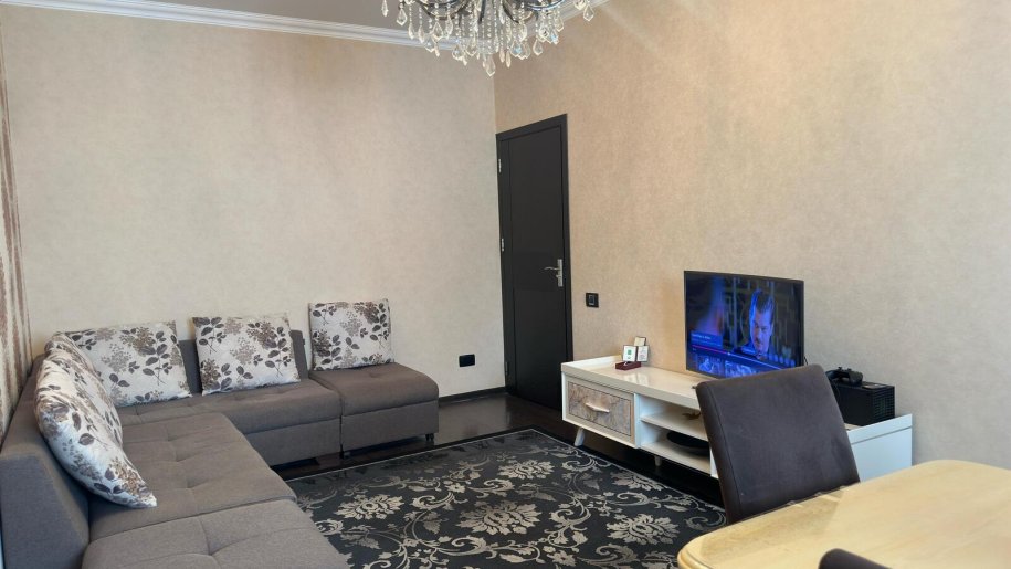 Satılır 4 otaqlı köhnə tikili, 100 m², Memar Əcəmi m.-1