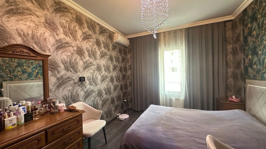 Satılır 4 otaqlı köhnə tikili, 100 m², Memar Əcəmi m.-6