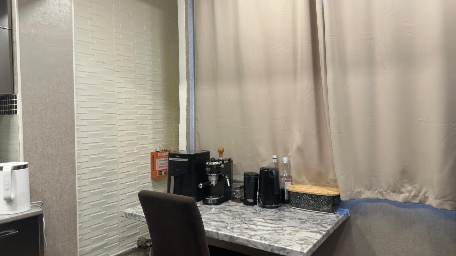 Satılır 4 otaqlı köhnə tikili, 100 m², Memar Əcəmi m.-11