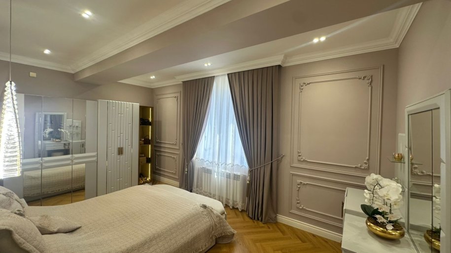 Satılır 3 otaqlı yeni tikili, 130 m², Gənclik m.-5