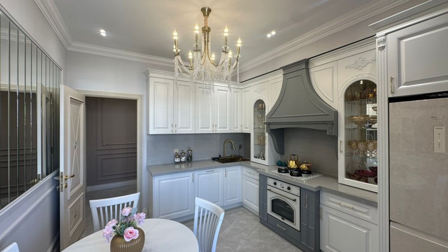 Satılır 3 otaqlı yeni tikili, 130 m², Gənclik m.-9