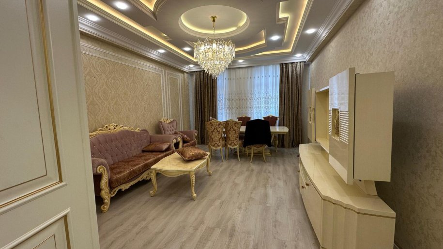 Kirayə verilir 4 otaqlı yeni tikili, 200 m², Elmlər Akademiyası m.-5