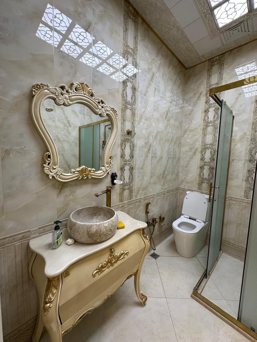 Kirayə verilir 4 otaqlı yeni tikili, 200 m², Elmlər Akademiyası m.-14