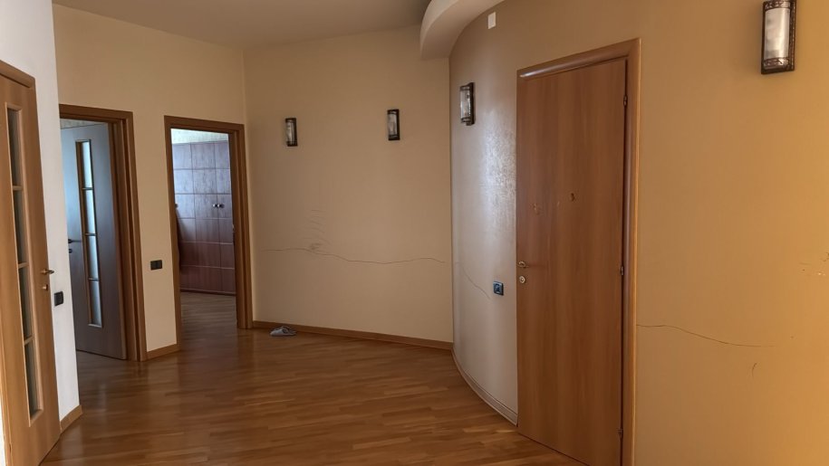 Satılır 3 otaqlı yeni tikili, 180 m², 28 May m.-6