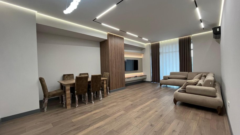 Kirayə verilir 3 otaqlı yeni tikili, 145 m², 8 noyabr-3