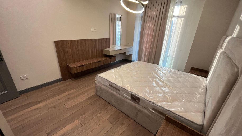 Kirayə verilir 3 otaqlı yeni tikili, 145 m², 8 noyabr-12