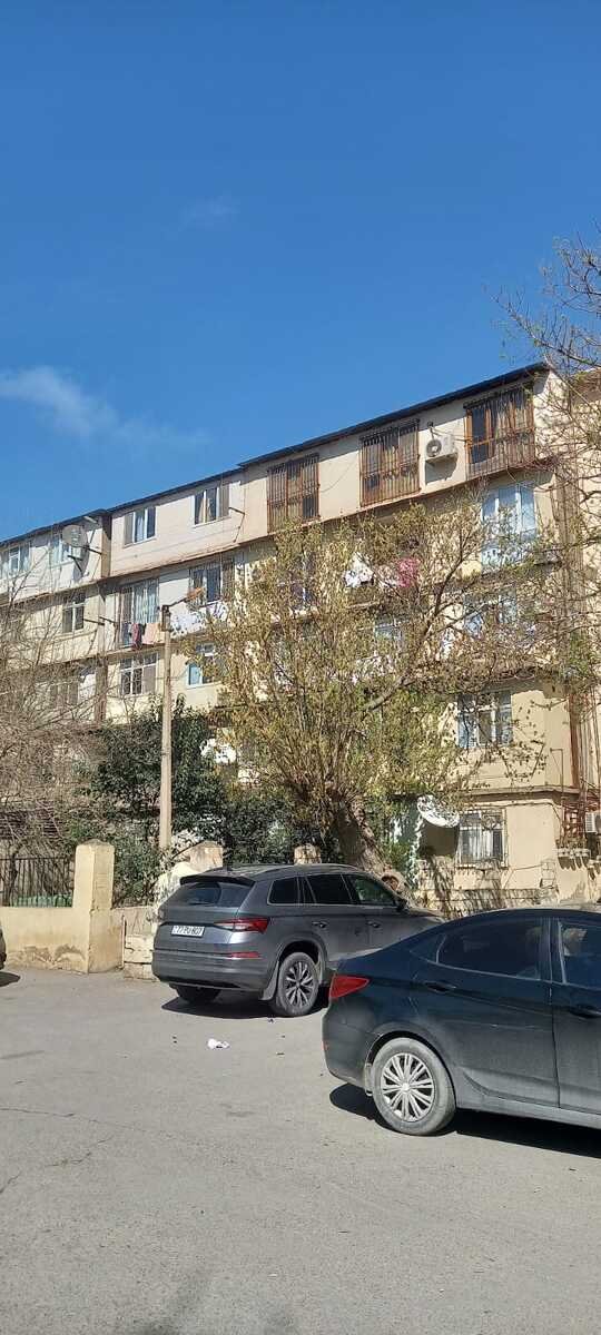 Satılır 1 otaqlı köhnə tikili, 35 m², 8-ci mikrorayon-1