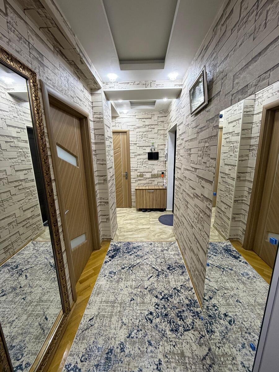 Satılır 2 otaqlı yeni tikili, 78 m², İnşaatçılar m.-10