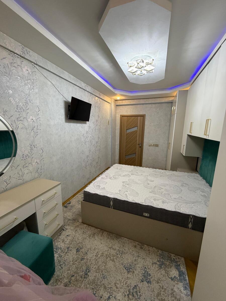Satılır 2 otaqlı yeni tikili, 78 m², İnşaatçılar m.-15