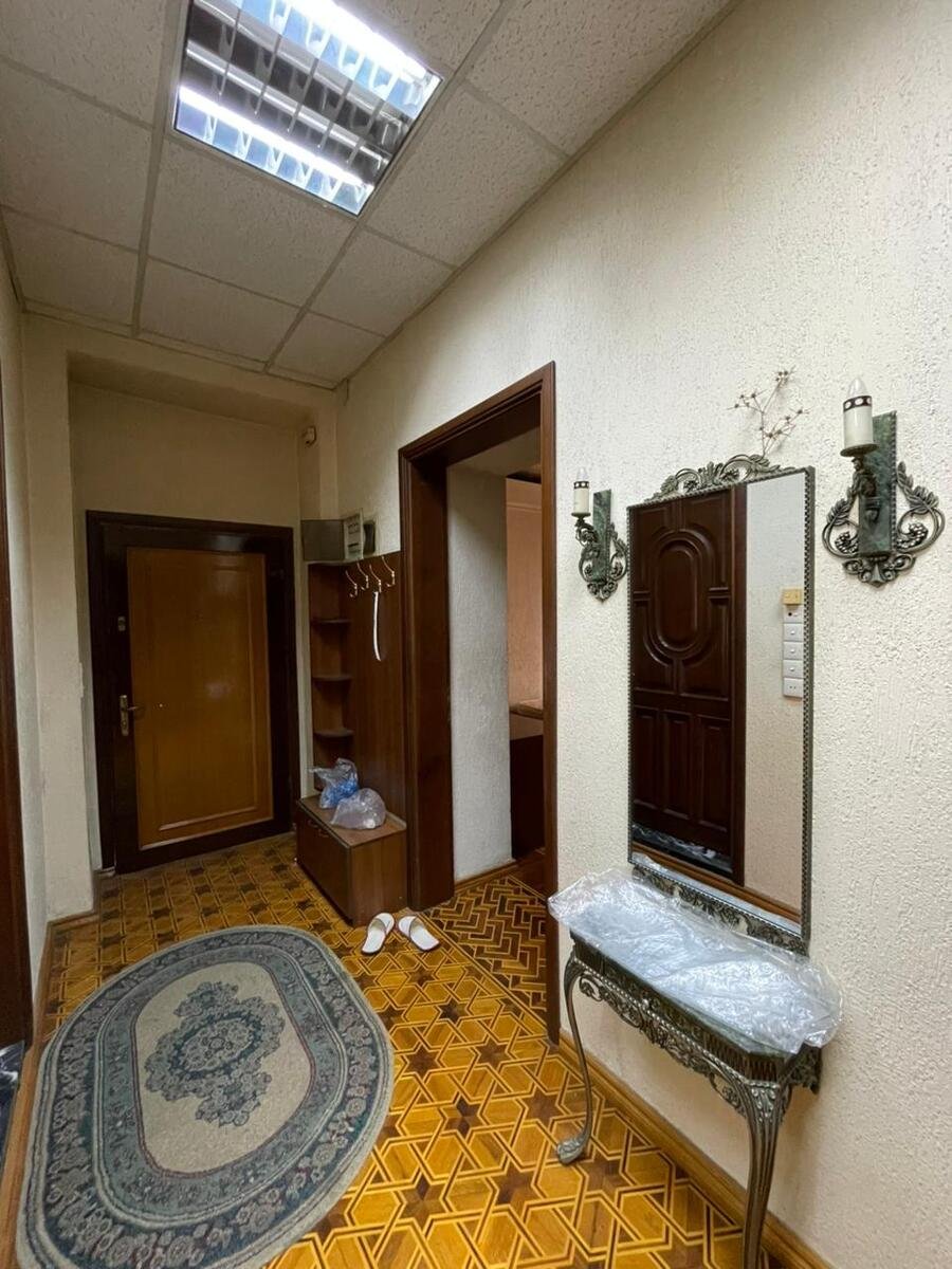 100 kv.m. obyekt icarəyə verilir, Sahil m.-8