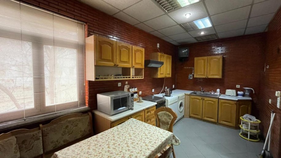 100 kv.m. obyekt icarəyə verilir, Sahil m.-15