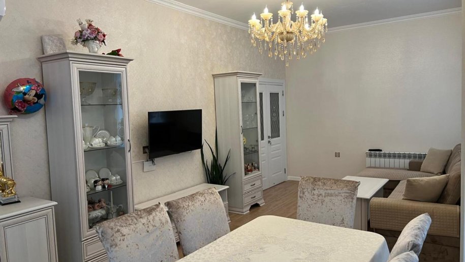 Satılır 3 otaqlı yeni tikili, 110 m², 28 May m.-6