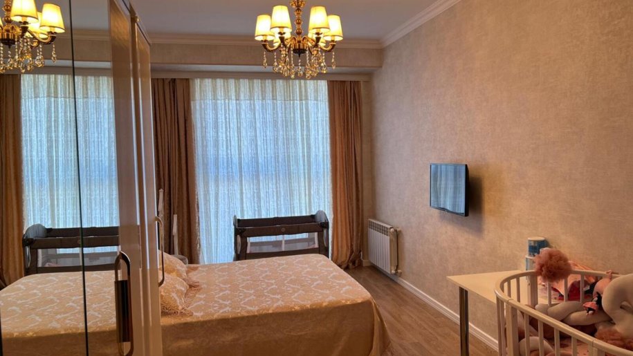 Satılır 3 otaqlı yeni tikili, 110 m², 28 May m.-8