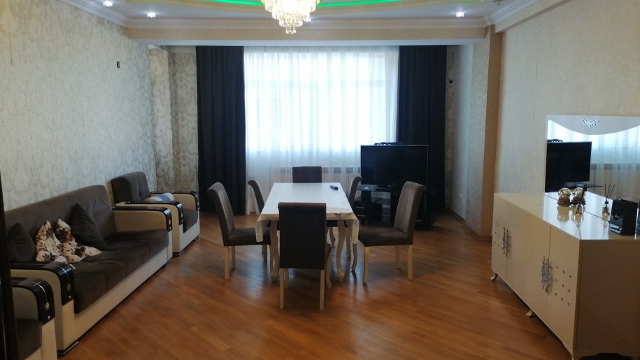 Kirayə verilir 3 otaqlı yeni tikili, 160 m², Nəsimi m.-3