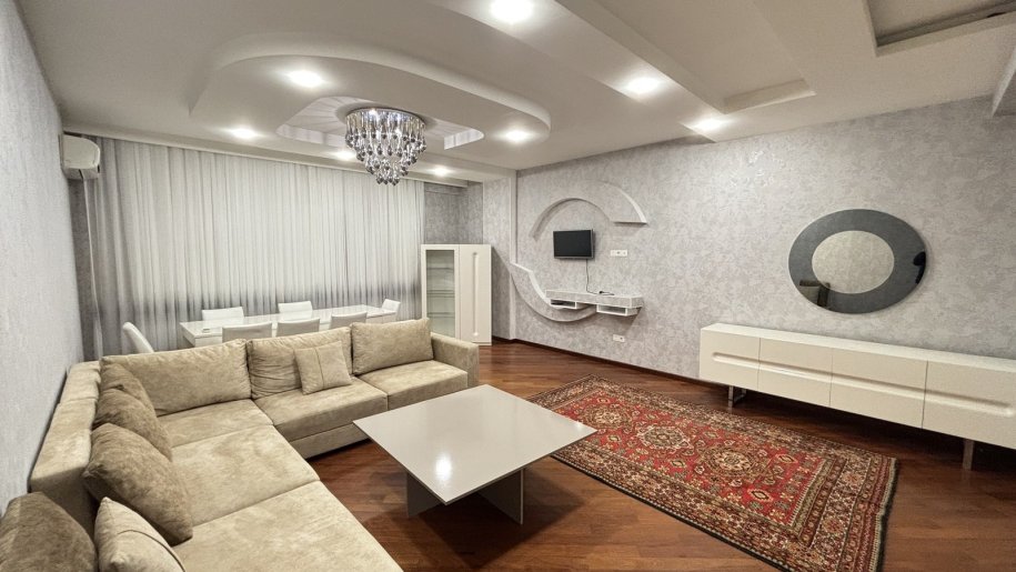 Satılır 3 otaqlı yeni tikili, 150 m², Nizami m.-3