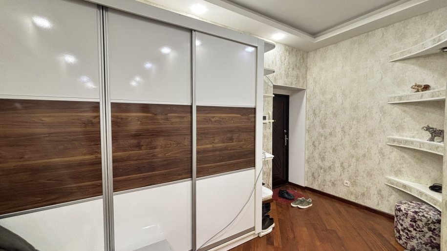 Satılır 3 otaqlı yeni tikili, 150 m², Nizami m.-18