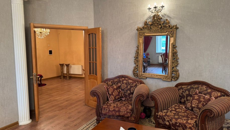 Kirayə verilir 3 otaqlı yeni tikili, 170 m², Nizami m.-2