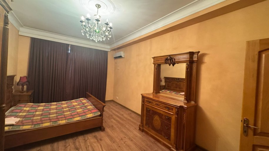 Kirayə verilir 3 otaqlı yeni tikili, 170 m², Nizami m.-12