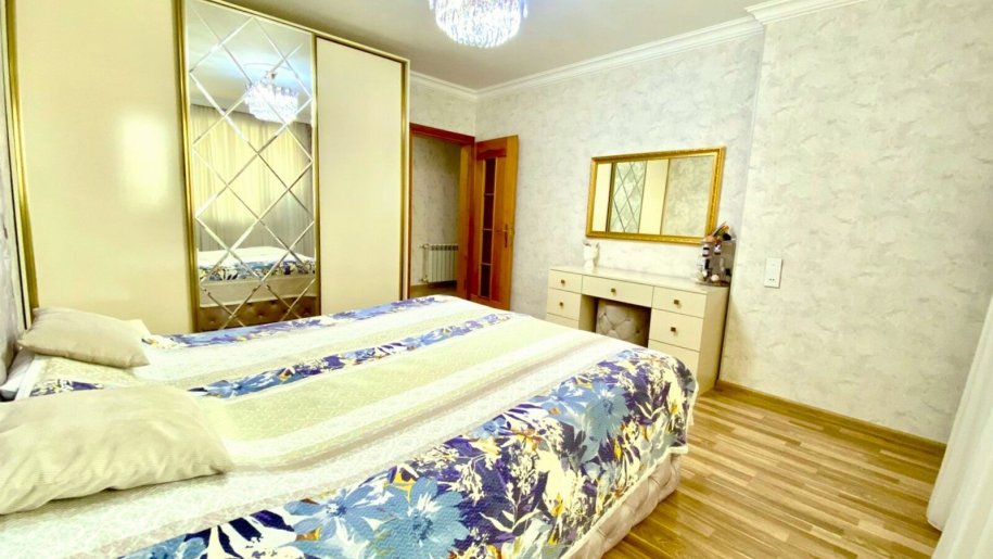 Satılır 3 otaqlı köhnə tikili, 90 m², Neftçilər m.-10