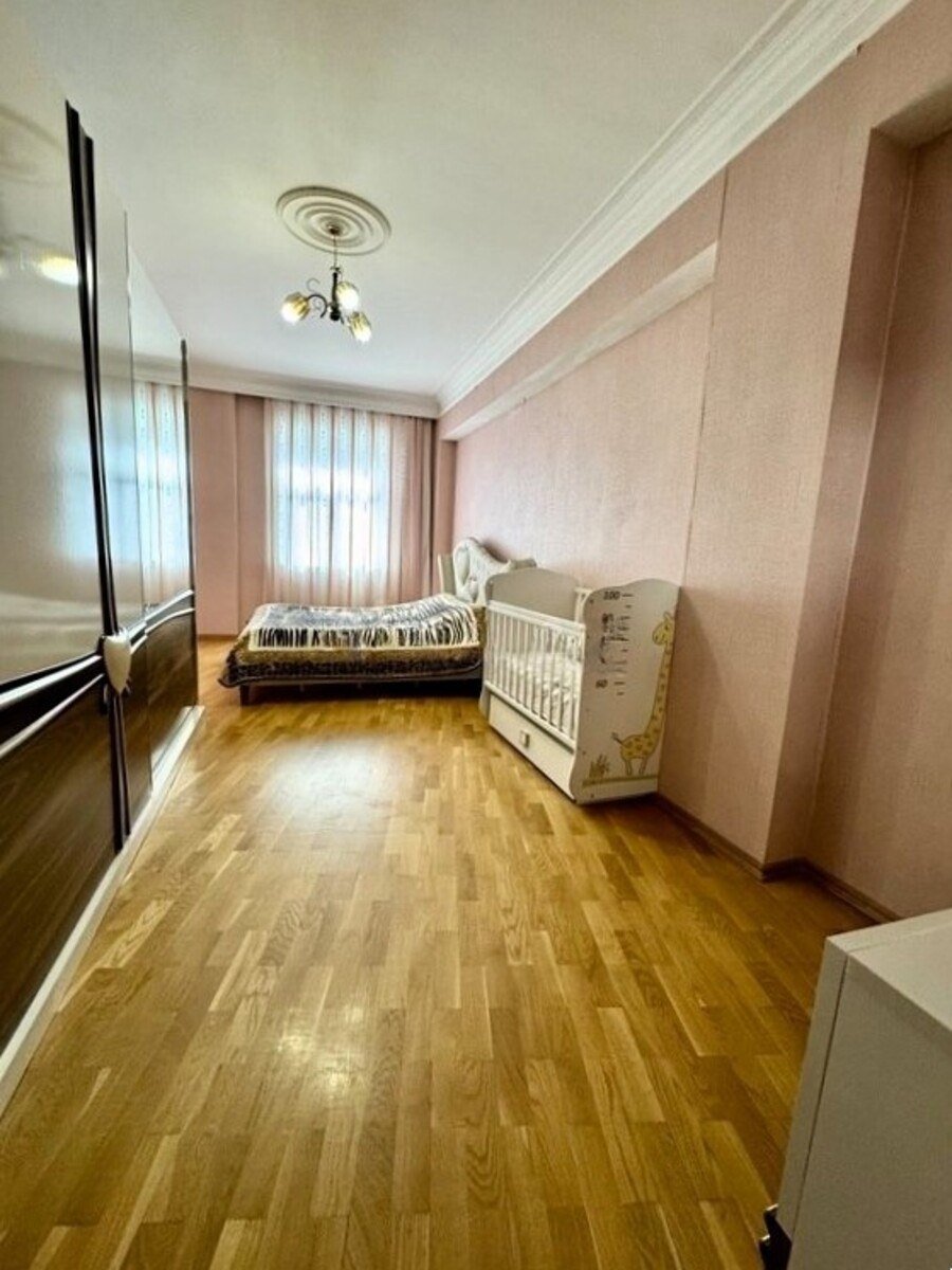 Satılır 4 otaqlı yeni tikili, 185 m², Azadlıq Prospekti m.-2