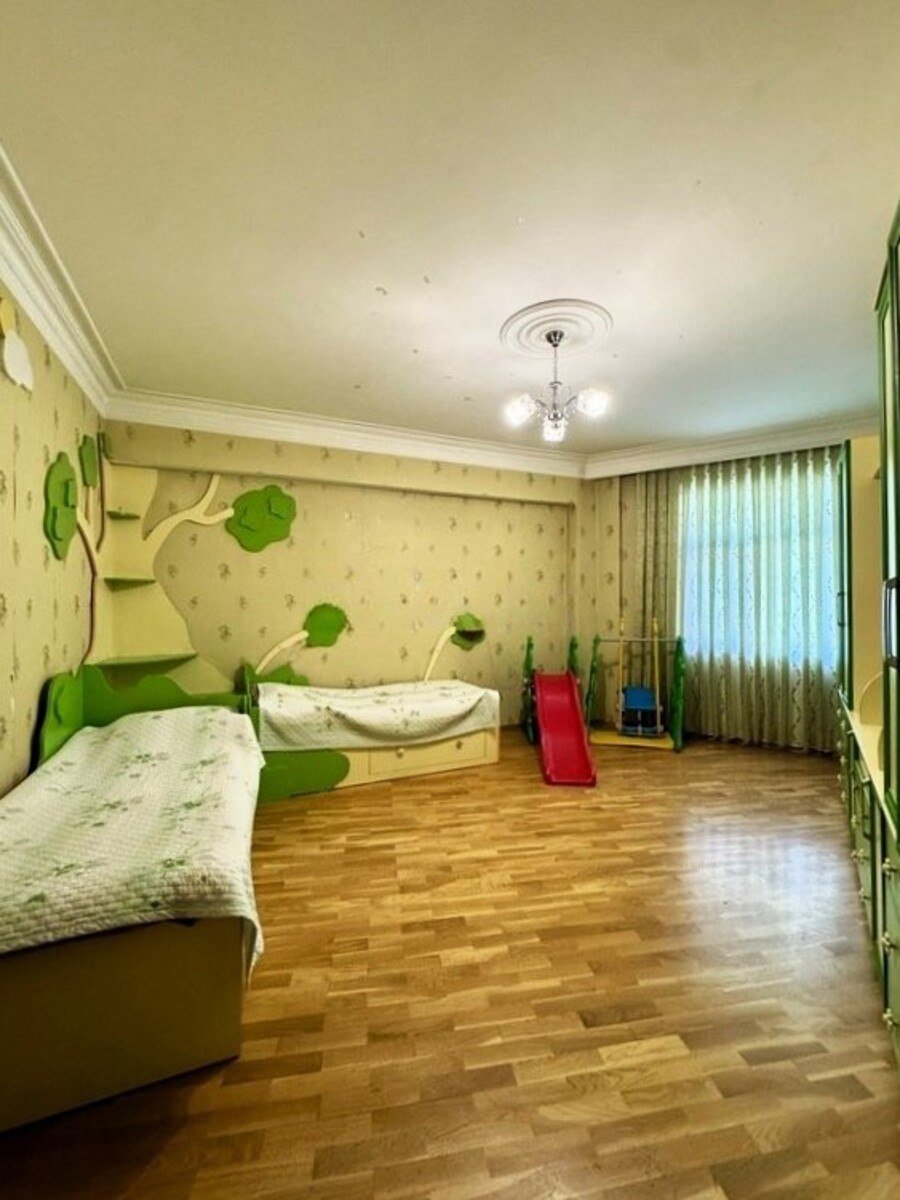 Satılır 4 otaqlı yeni tikili, 185 m², Azadlıq Prospekti m.-4