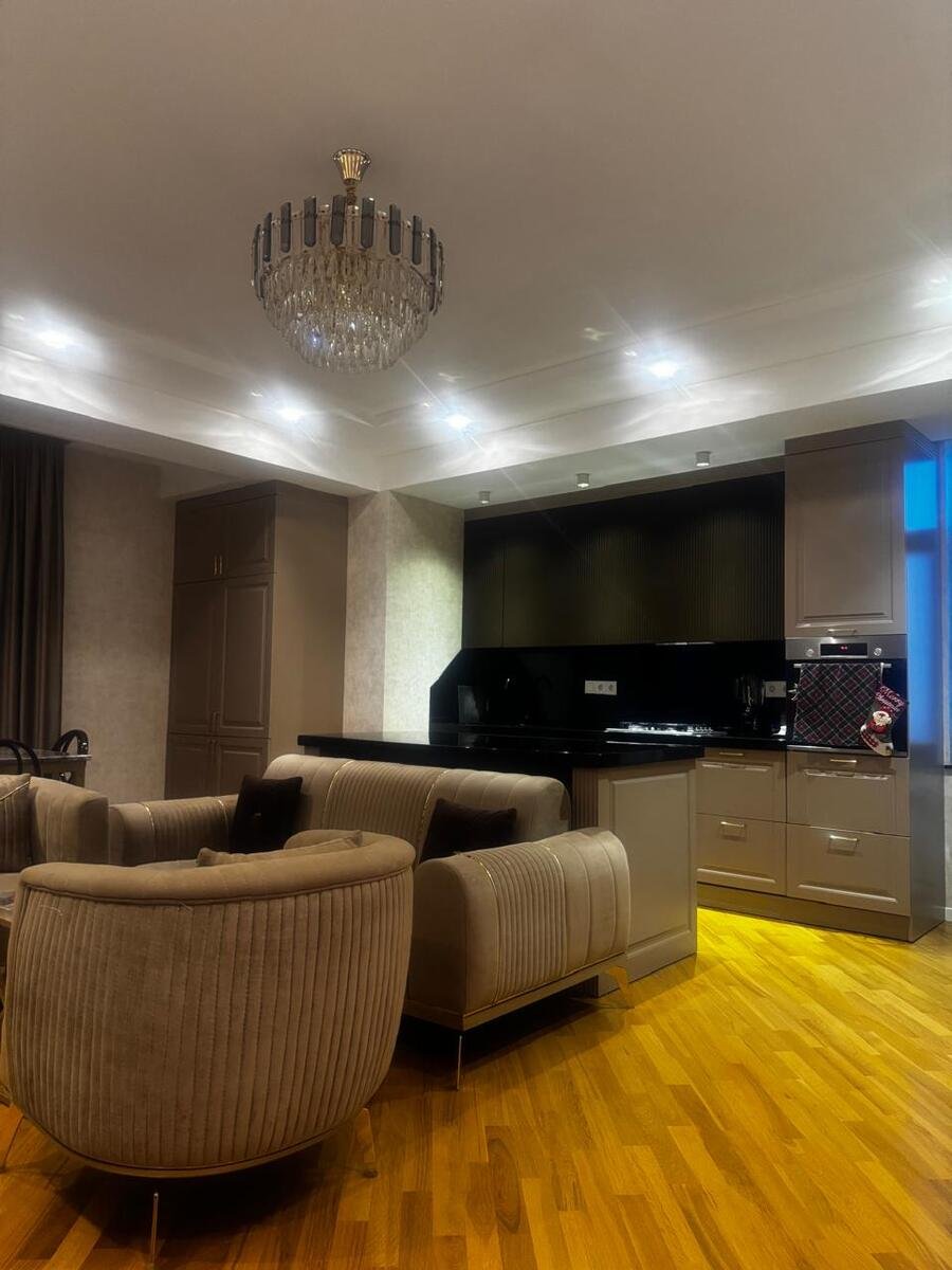 Satılır 4 otaqlı yeni tikili, 150 m², Köhnə Günəşli-9