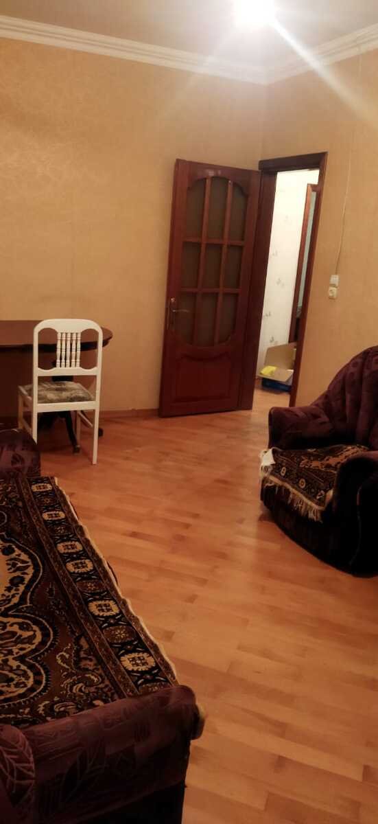 Satılır 3 otaqlı köhnə tikili, 78 m², Massiv D-1