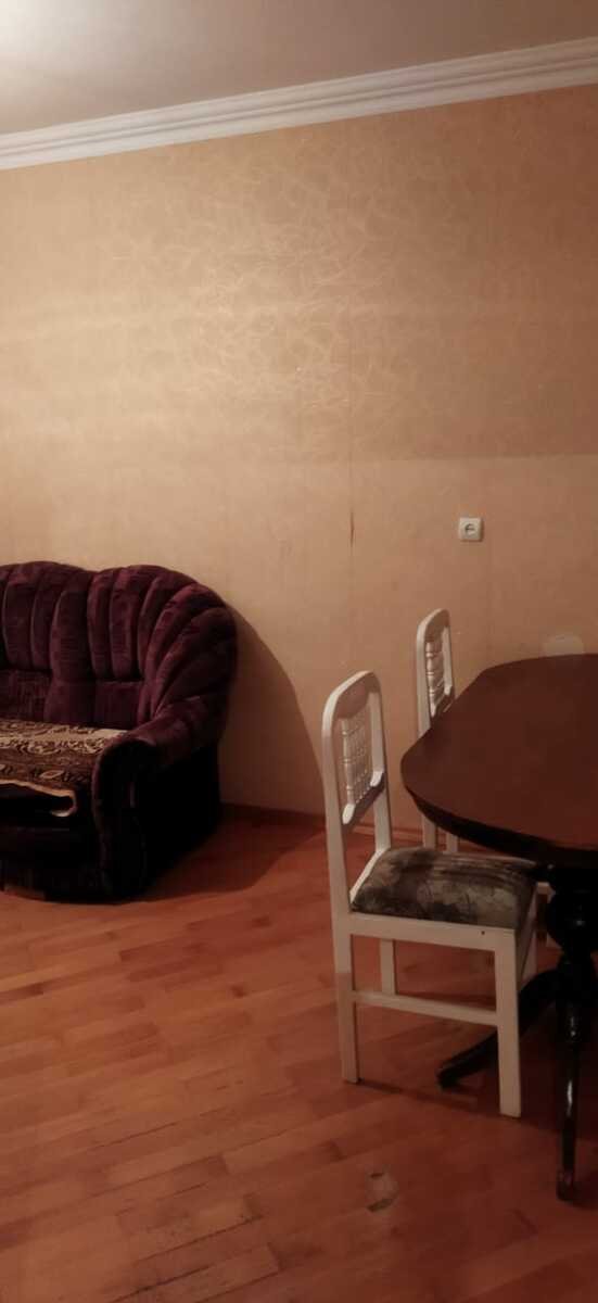 Satılır 3 otaqlı köhnə tikili, 78 m², Massiv D-7