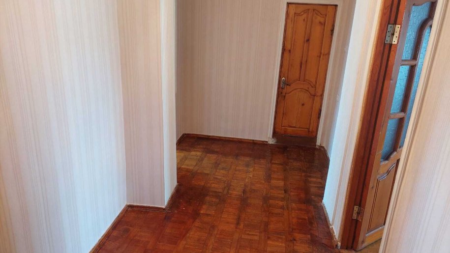 Satılır 4 otaqlı köhnə tikili, 100 m², Xalqlar dostluğu m.-13