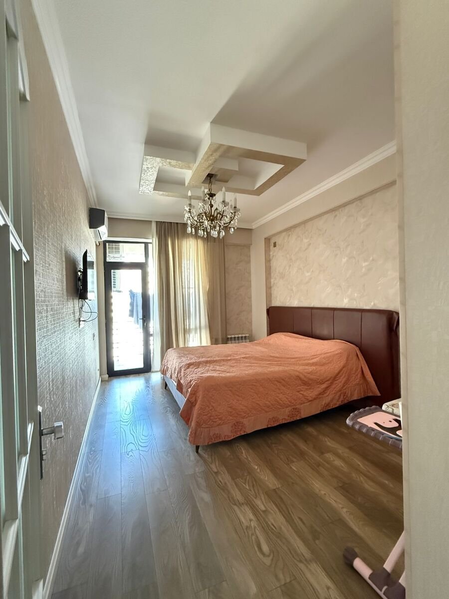 Satılır 4 otaqlı yeni tikili, 165 m², 28 May m.-3