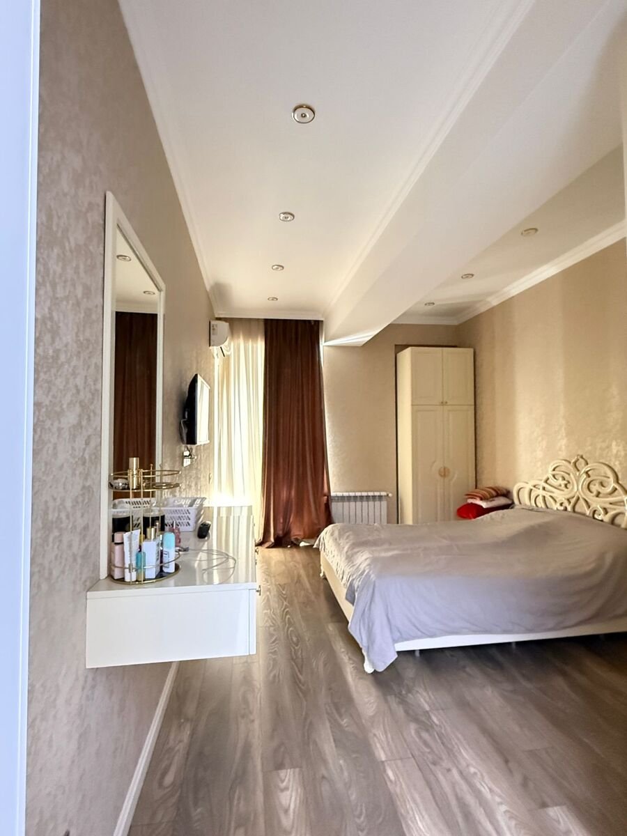 Satılır 4 otaqlı yeni tikili, 165 m², 28 May m.-13
