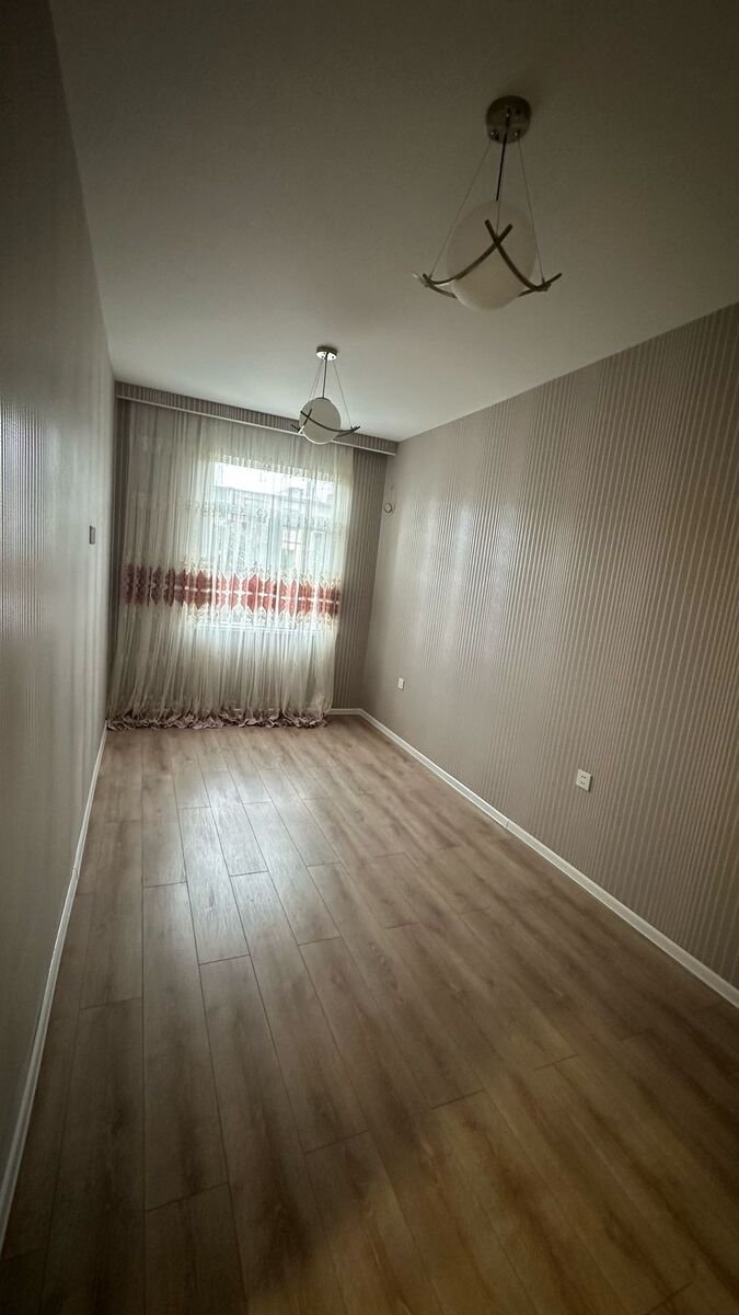 Satılır 2 otaqlı köhnə tikili, 56 m², Memar Əcəmi m.-10
