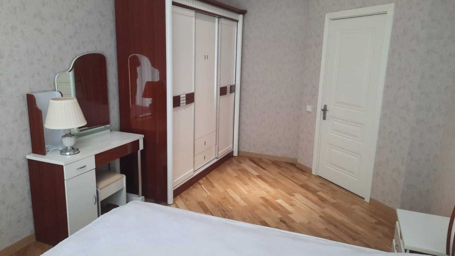 Kirayə verilir 2 otaqlı yeni tikili, 65 m², 28 May m.-4