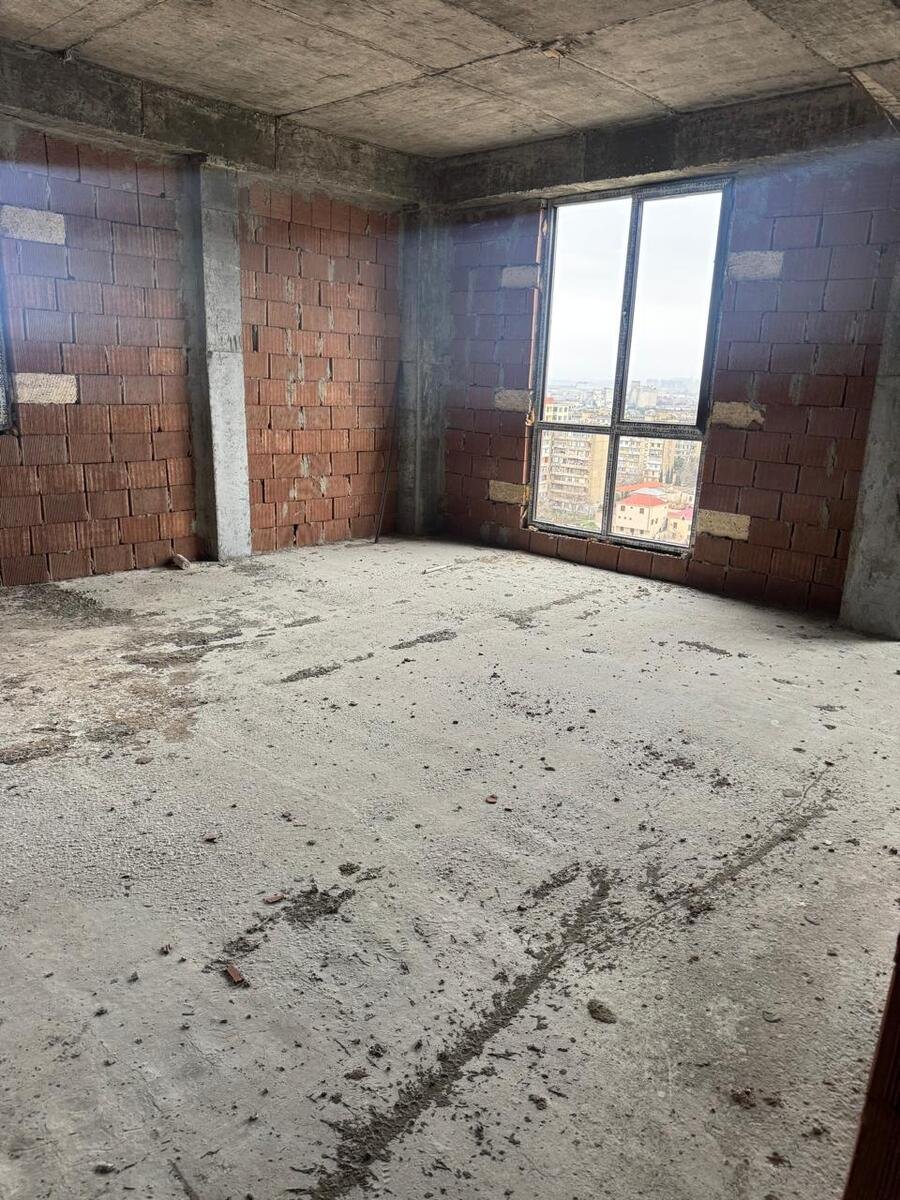 Satılır 3 otaqlı yeni tikili, 127 m², Azadlıq Prospekti m.-6