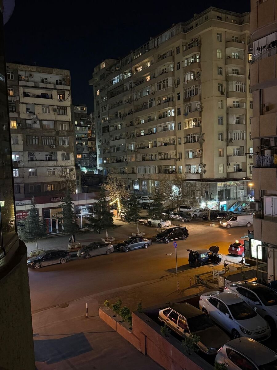 Satılır 2 otaqlı yeni tikili, 78 m², İnşaatçılar m.-4