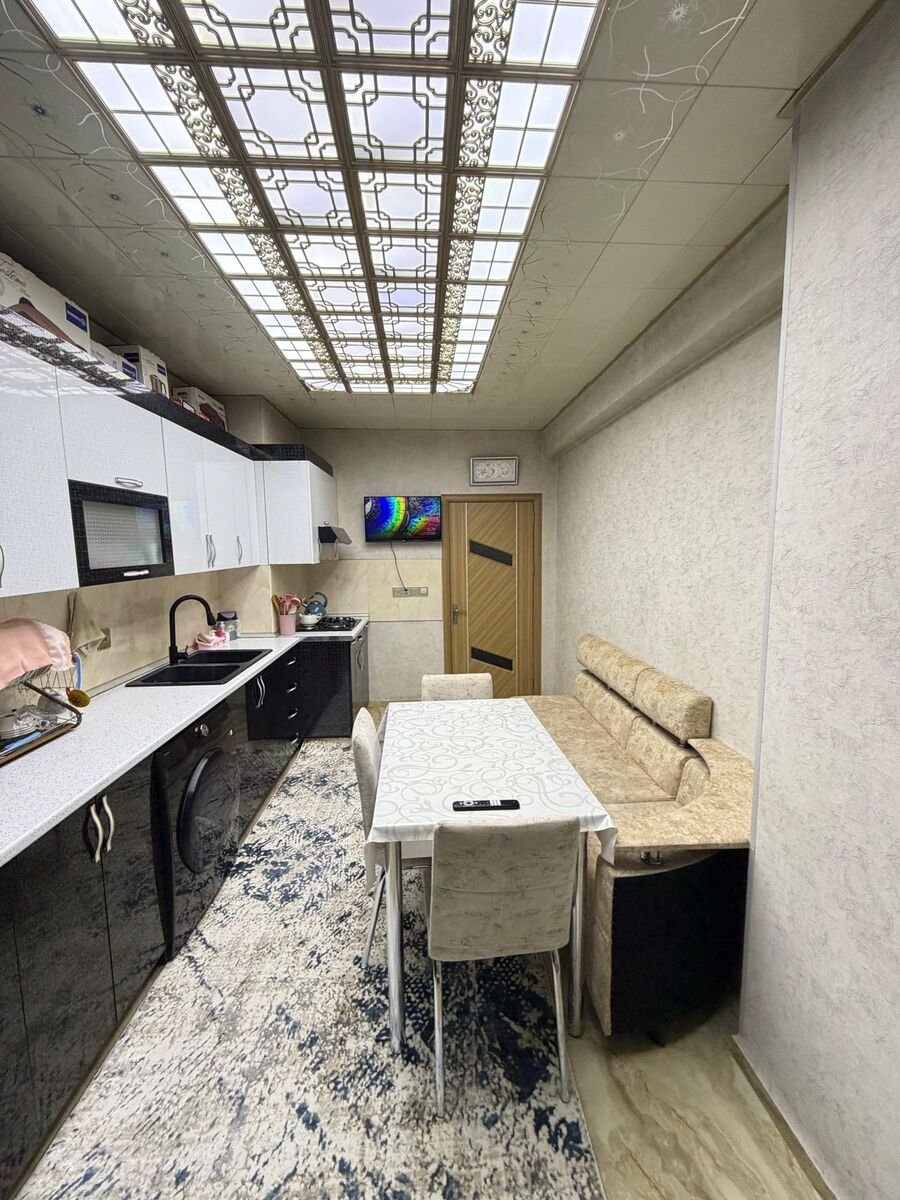 Satılır 2 otaqlı yeni tikili, 78 m², İnşaatçılar m.-5