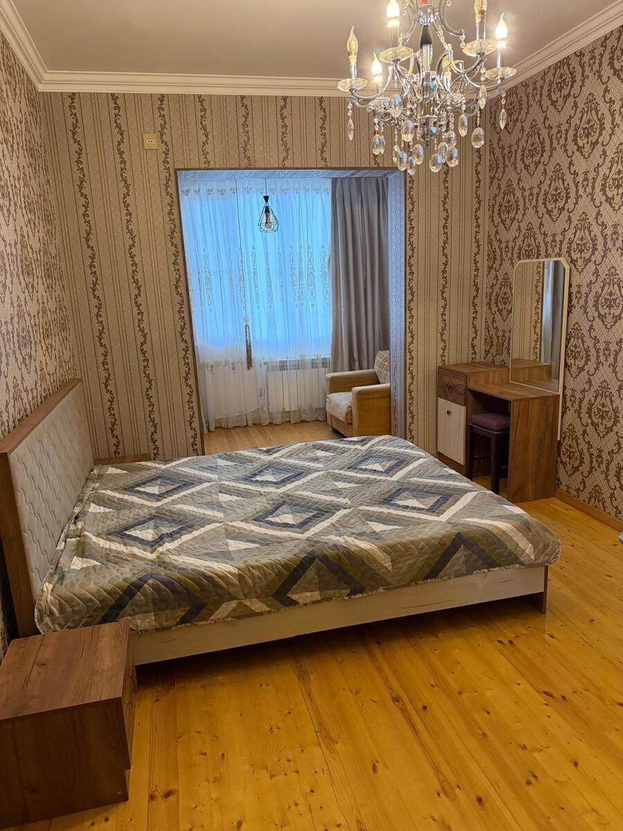 Kirayə verilir 2 otaqlı köhnə tikili, 60 m², İnşaatçılar m.-3