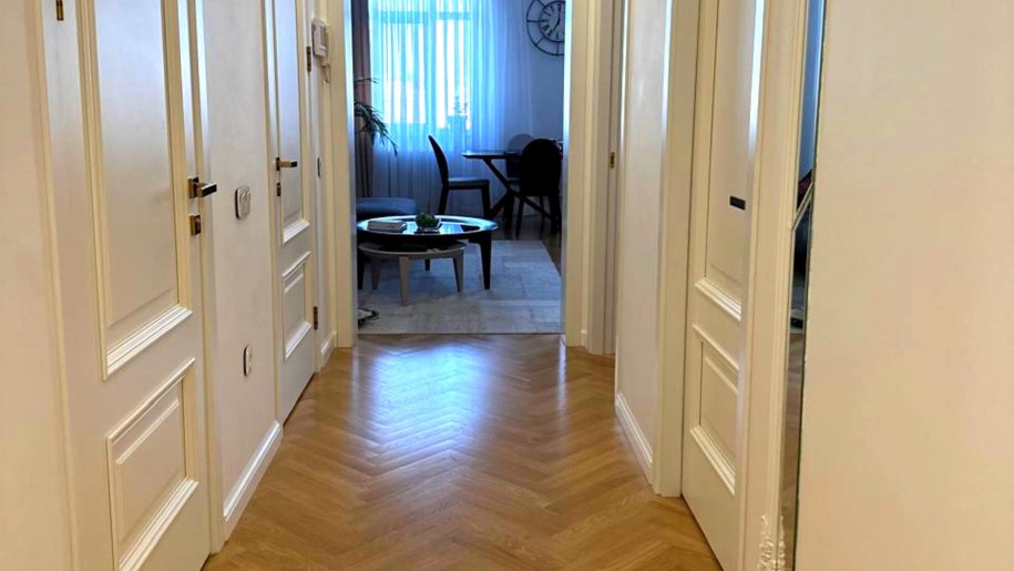 Satılır 3 otaqlı yeni tikili, 150 m², Qara Qarayev m.-5