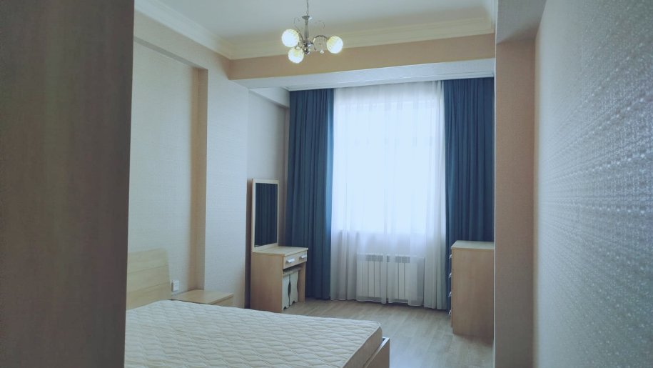 Satılır 3 otaqlı yeni tikili, 118 m², Azadlıq Prospekti m.-3