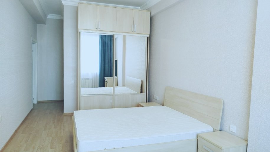 Satılır 3 otaqlı yeni tikili, 118 m², Azadlıq Prospekti m.-5