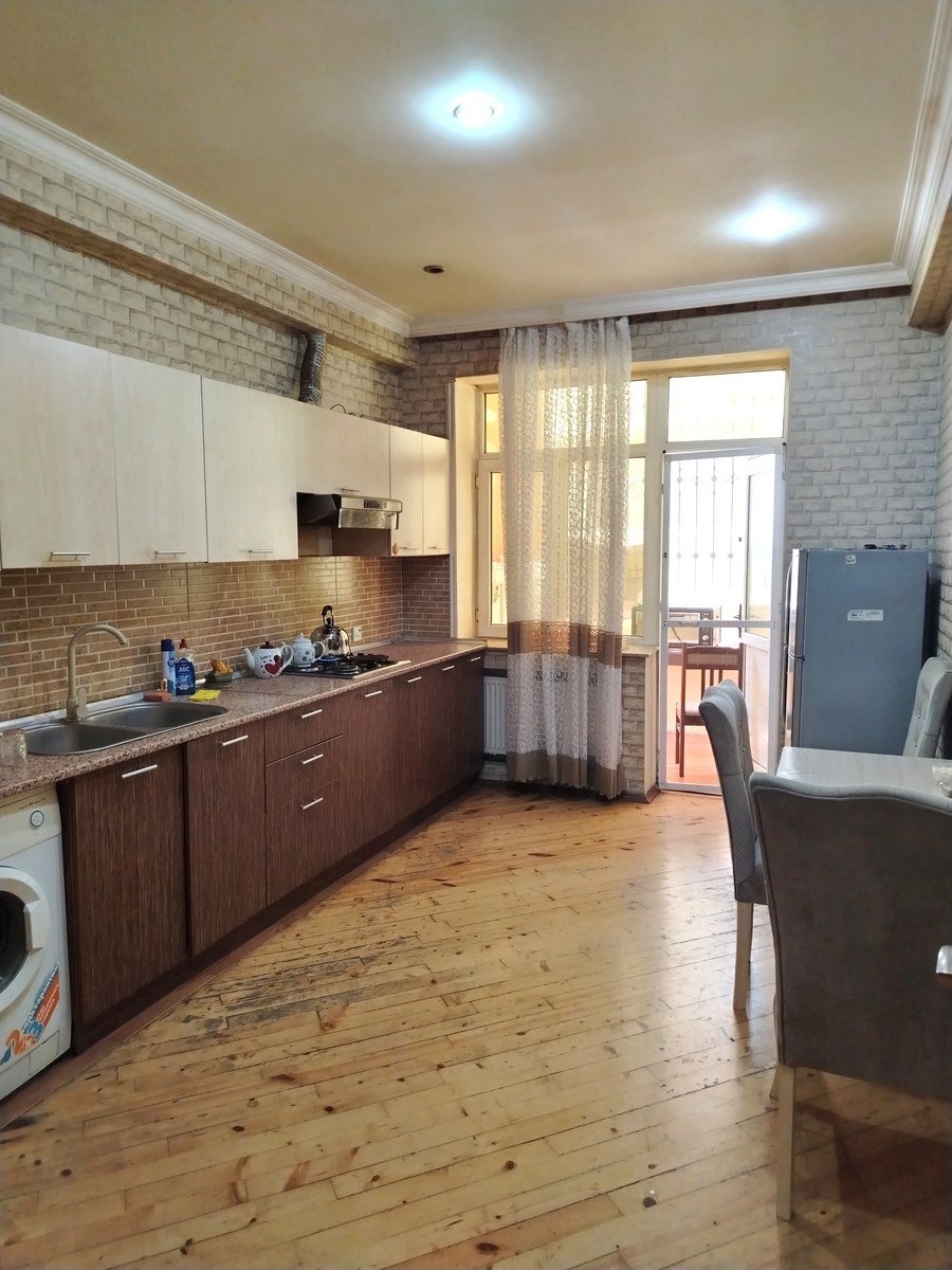 Kirayə verilir 3 otaqlı yeni tikili, 95 m², 20 Yanvar m.-1