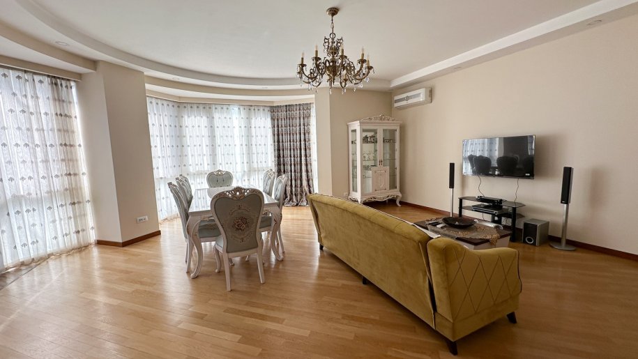 Satılır 3 otaqlı yeni tikili, 155 m², Nizami m.-6