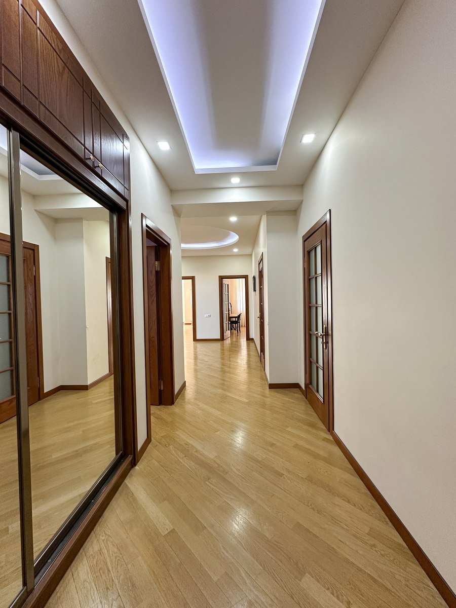 Satılır 3 otaqlı yeni tikili, 155 m², Nizami m.-7