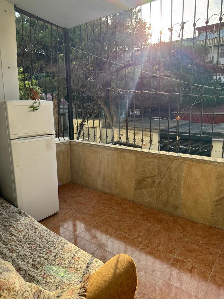 Satılır 4 otaqlı köhnə tikili, 100 m², Yasamal-2