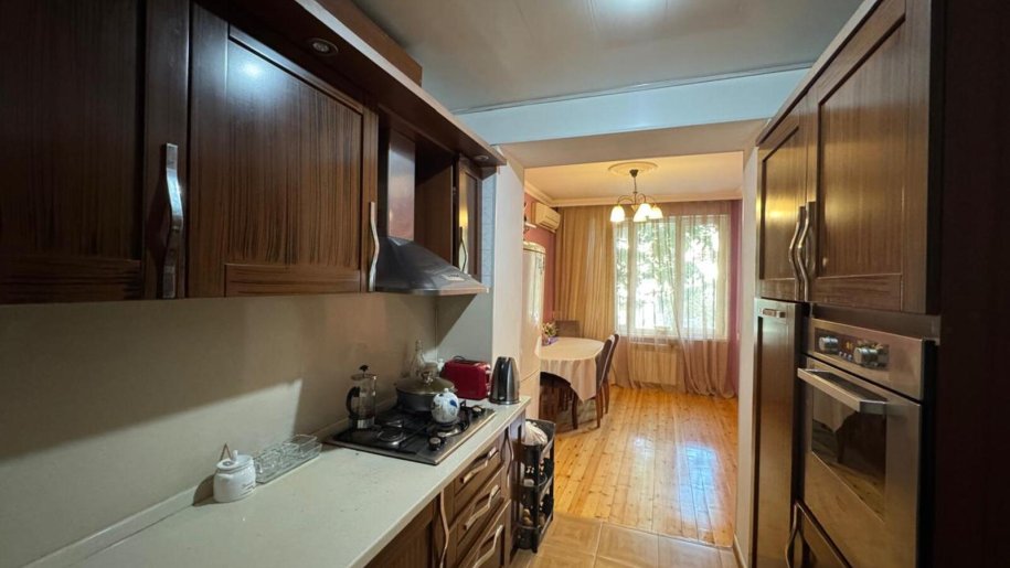 Satılır 4 otaqlı köhnə tikili, 100 m², Yasamal-10