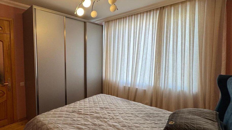 Satılır 4 otaqlı köhnə tikili, 100 m², Yasamal-22