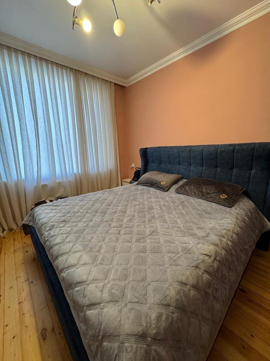 Satılır 4 otaqlı köhnə tikili, 100 m², Yasamal-23