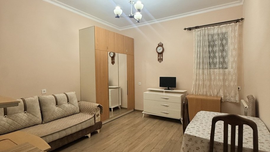 Kirayə verilir 1 otaqlı köhnə tikili, 40 m², Nizami m.-4