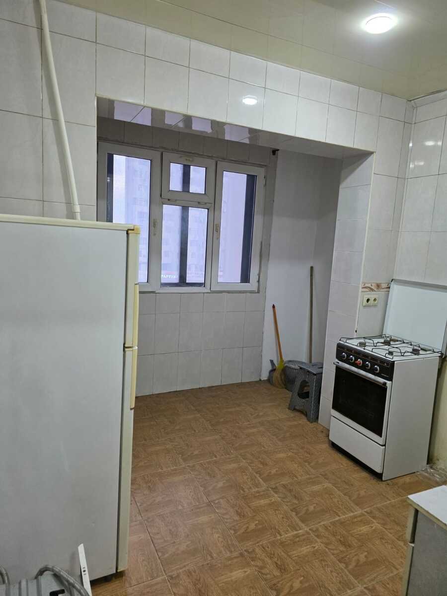 Satılır 2 otaqlı köhnə tikili, 60 m², 20 Yanvar m.-3