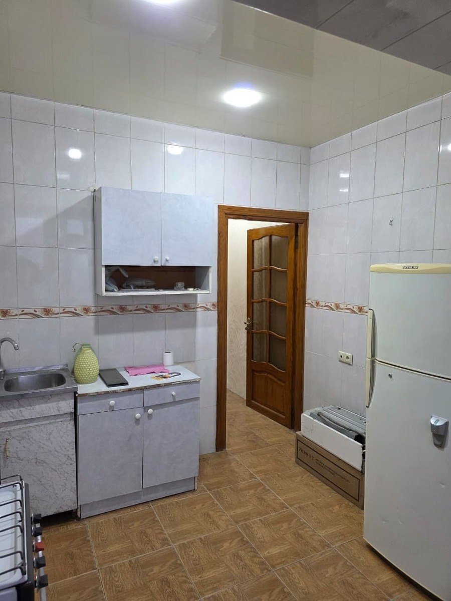 Satılır 2 otaqlı köhnə tikili, 60 m², 20 Yanvar m.-14